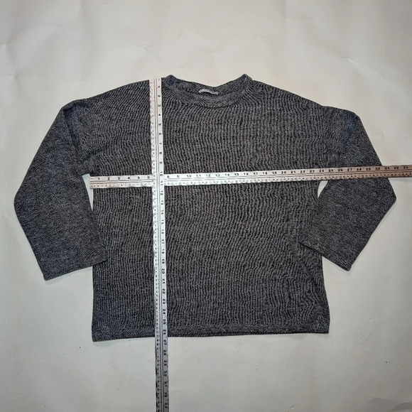 Zara Trafaluc Crewneck Cotton Blend Fuzzy  Soft Grey Sweater Womans Large - Picture 4 of 7